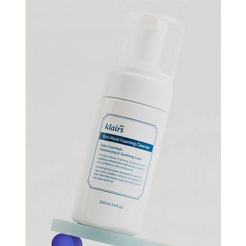 Rich Moist Foaming Cleanser, 100ml - Image 2