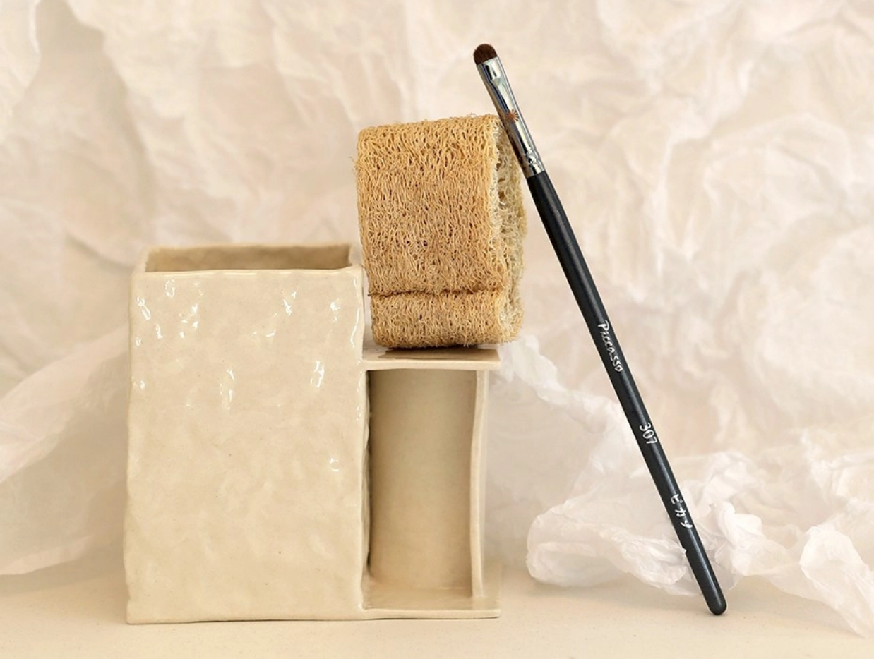 307 Eyeshadow Brush, 1pack - Image 2