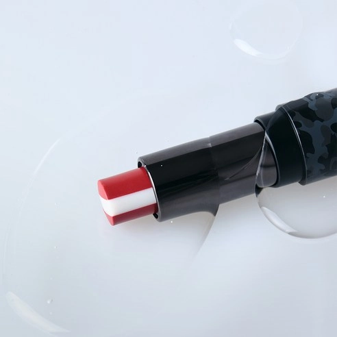 Triplelip™ Handsome Lip - Image 2