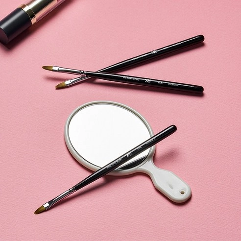 355 Lip Brush, 1pack - Image 3