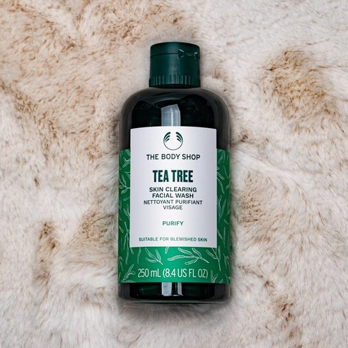 Tea Tree Skin Clearing Facial Wash, 250ml, 1pack - Image 2