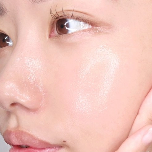 Intensive Whitening Vita Moisture Cream - Image 6