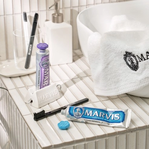 Aqua Mint Toothpaste - Image 4