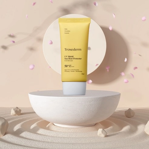 UV Shield Sun Heat Protector [SPF50+/PA++++], 50ml, 1pack - Image 3