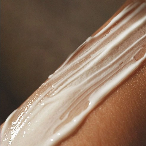 White Musk Body Lotion, 520ml - Image 2