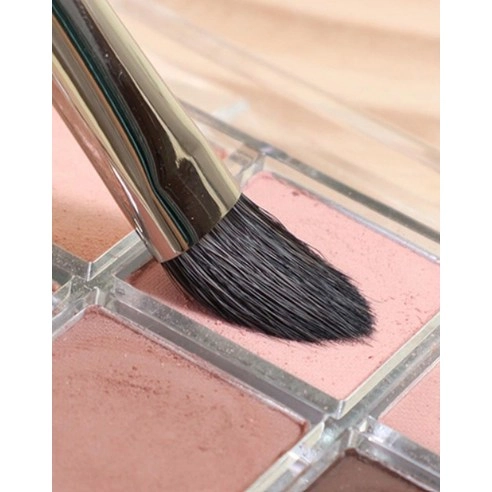 240 Eyeshadow Brush, 1pack - Image 4