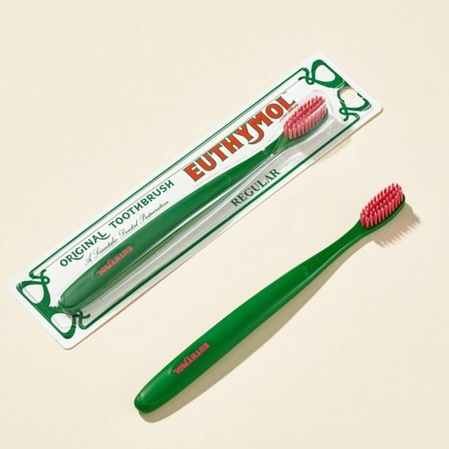 Regular Toothbrush - Image 3