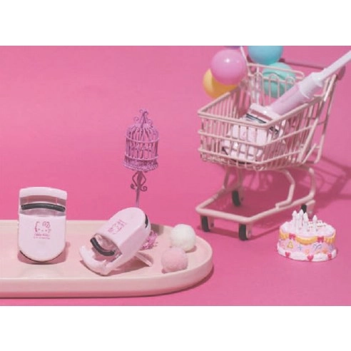 Hello Kitty Pink Compact Eyelash Curler, 1ea, 1pack - Image 2