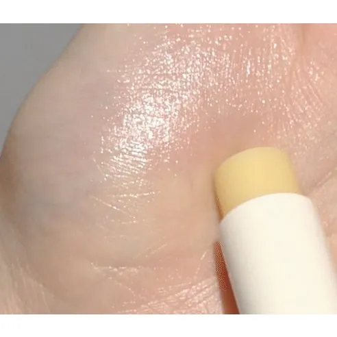 White Truffle Nourishing Serum Lip Balm, 3.6g, 1pack - Image 3