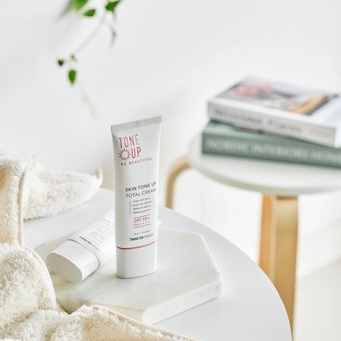 Skin Tone Up Total Cream [SPF50+/PA++++], 40ml, 1pack - Image 4