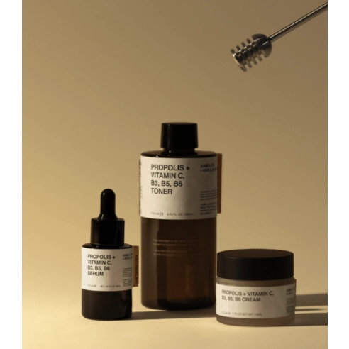 Propolis Vitamin C, B3, B5, B6 Toner - Image 5