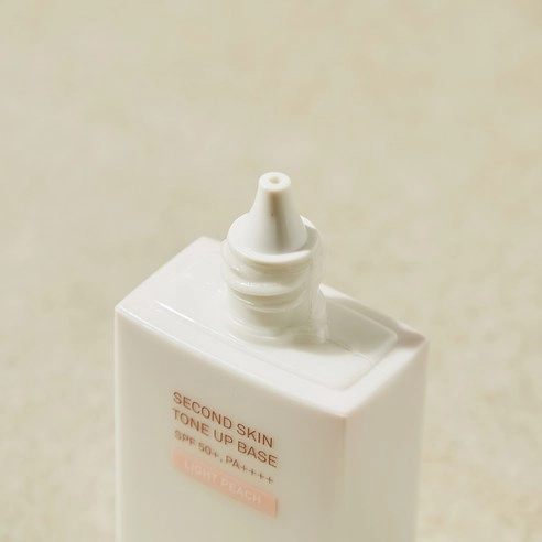 Second Skin Tone-Up Base [SPF50+/PA++++], 35ml, Light Peach, 1pack - Image 4