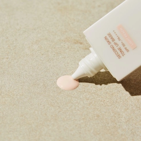 Second Skin Tone-Up Base [SPF50+/PA++++], 35ml, Light Peach, 1pack - Image 5