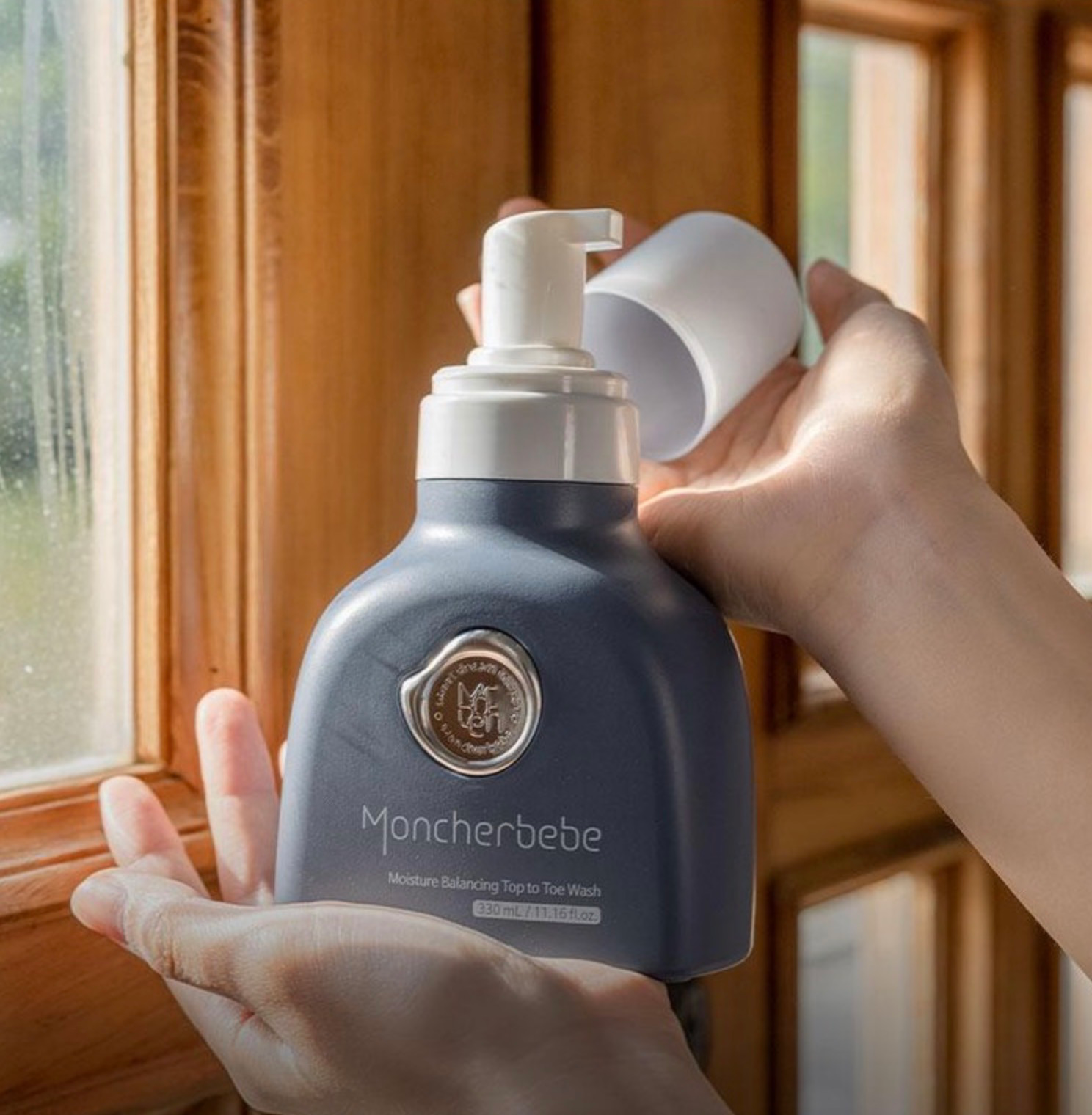 Moisture Balancing Top to Toe Wash, 330ml, 1pack - Image 2