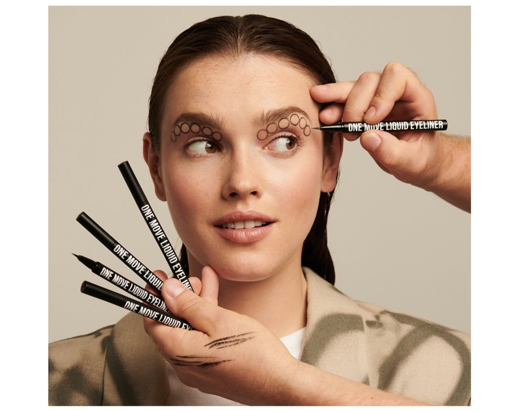 One Move Liquid Eyeliner, 0.55ml, Deep Black, 1pack - Image 3