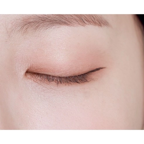 Nunken Matte Eyeliner, 0.5g, 01 Black, 1pack - Image 3