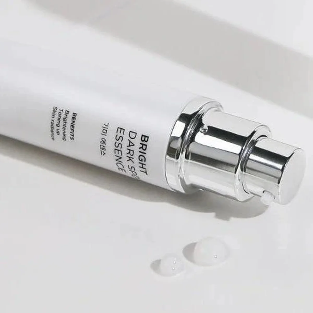 Brightening Dark Spot Essence, 45ml, 1pack - Image 2