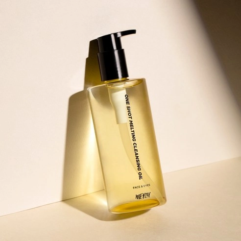 One Shot Melting Cleansing Oil, 300ml, 1pack - Image 2