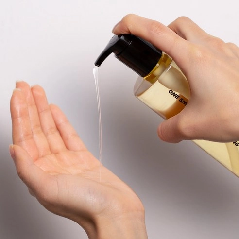 One Shot Melting Cleansing Oil, 300ml, 1pack - Image 4
