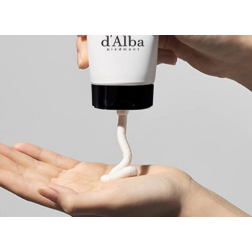 White Truffle Deep Clean Foam Cleanser - Image 4