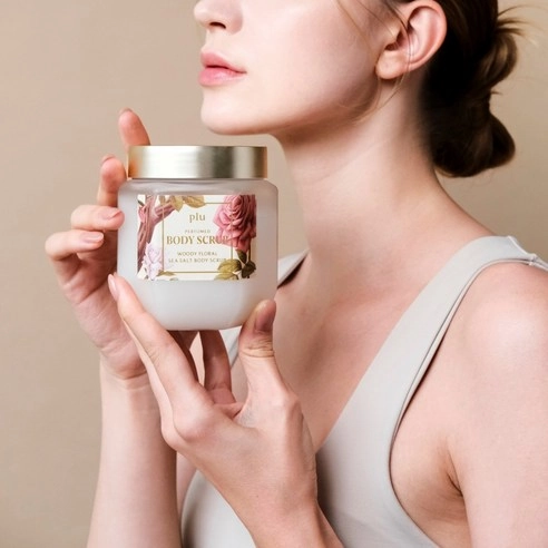 Perfumed Sea Salt Body Scrub [Woody Floral], 500g, 1pack - Image 3