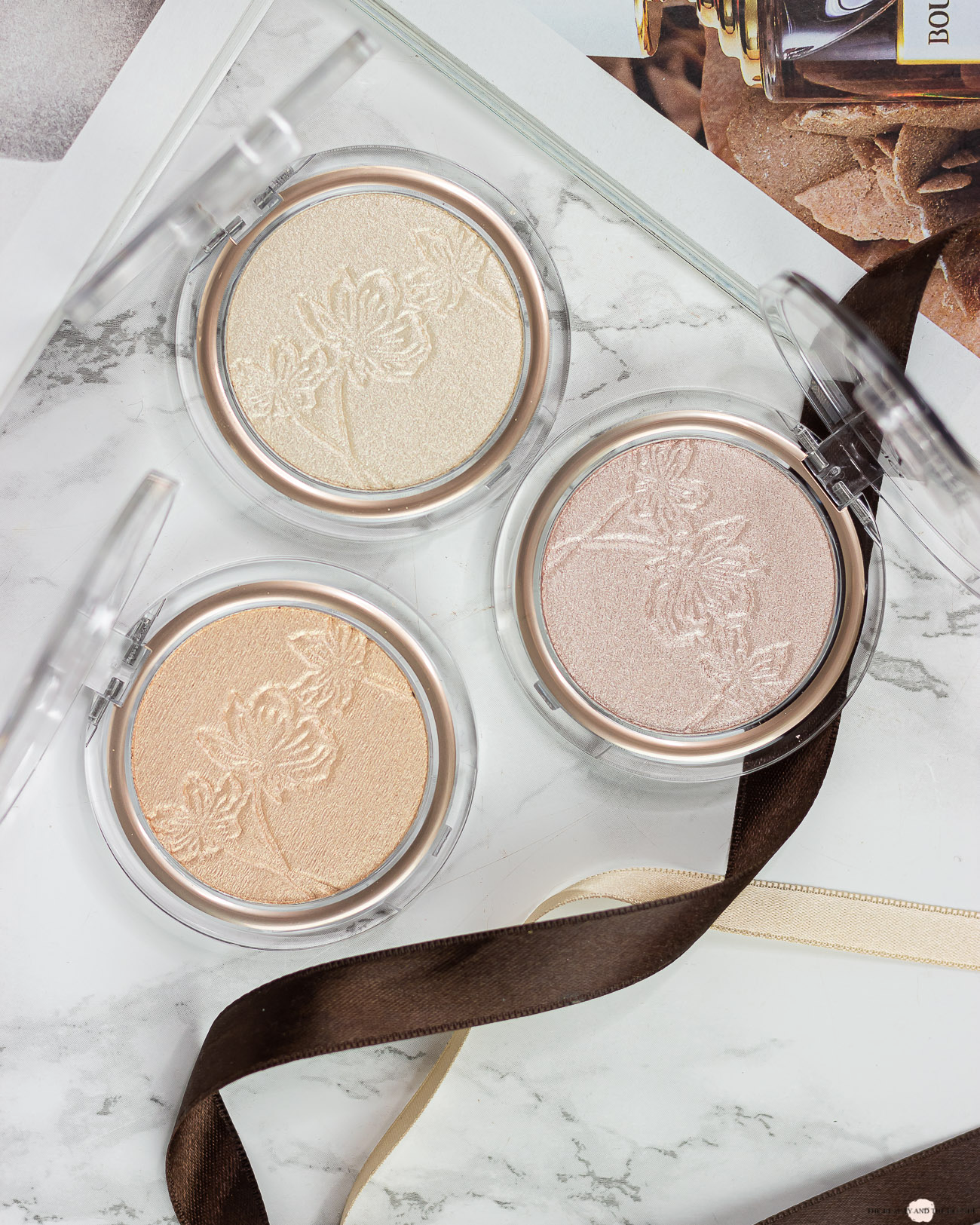 More Than Glow Highlighter, 5.9g, 30 Beyond Golden Glow, 1pack - Image 2