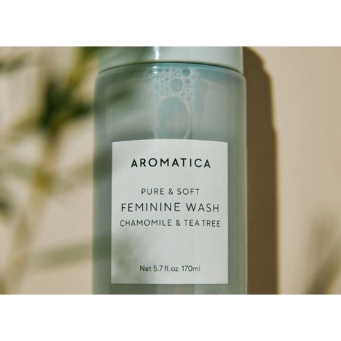Pure and Soft Feminine Wash Chamomile & Tea Tree - Image 3