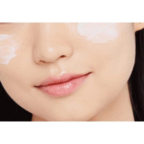 Green Tea Hyaluronic Lotion - Image 9