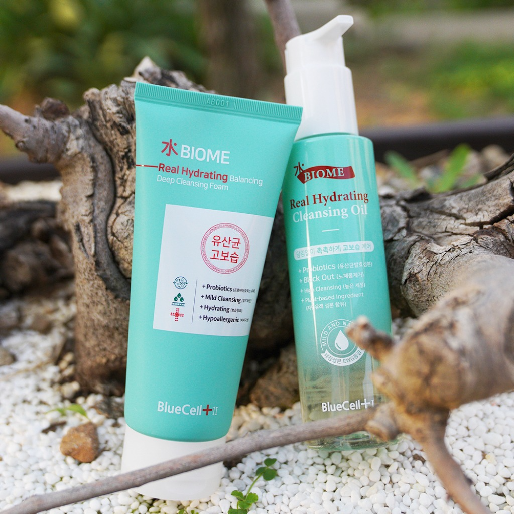 Real Hydrating Balancing Deep Cleansing Foam - Image 2