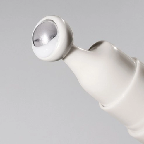 Green Tea Hyaluronic Glow Eye & Face Ball, 10ml, 1pack - Image 3