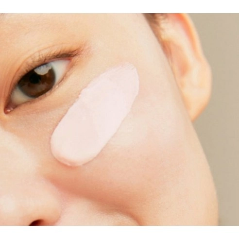 Cherry Blossom Glow Tone-up Cream - Image 6