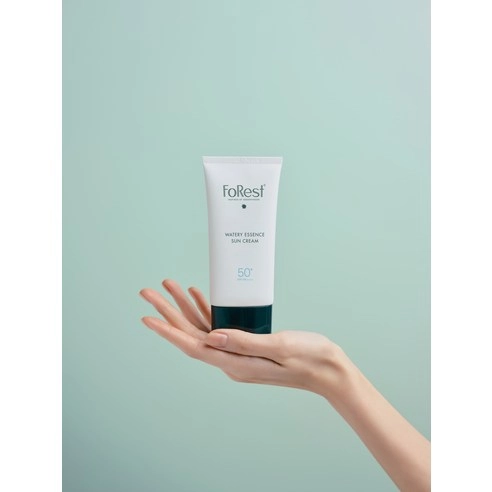 Watery Essence Sun Cream - Image 3