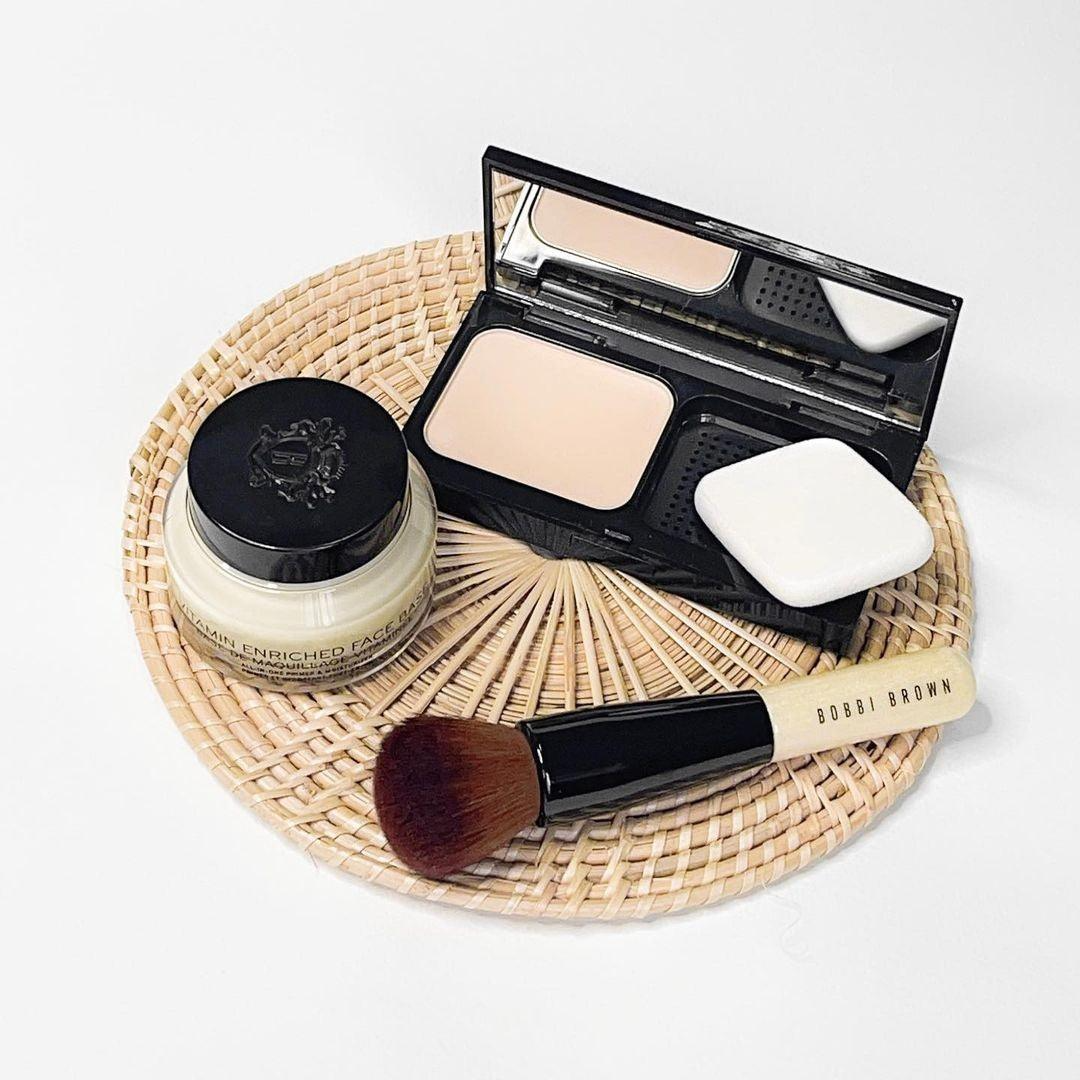 Skin Weightless Powder Foundation [SPF16/PA+++], 11g, Warm Ivory, 1pack - Image 2