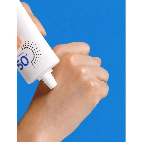 Hyaluron Hydrating Sunscreen [SPF50+/PA++++] - Image 11