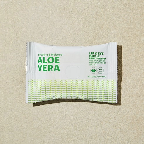 Soothing & Moisture Aloe Vera Lip & Eye Make Up Remover Pad, 30ea*2 - Image 3