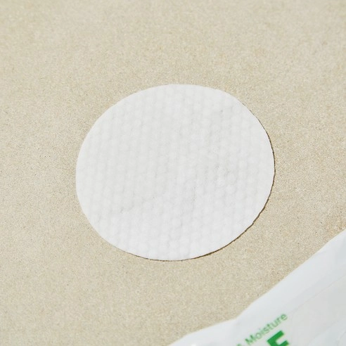 Soothing & Moisture Aloe Vera Lip & Eye Make Up Remover Pad, 30ea*2 - Image 5