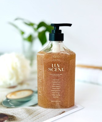 Scrub Wash [Cozyfire Cedarwood Scent] - Image 2