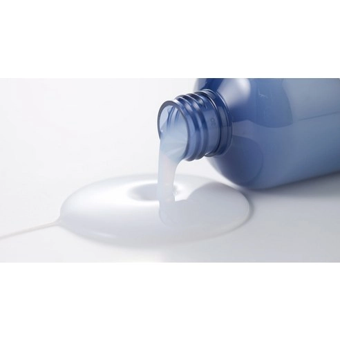 Real Blue Centella Azulene Essence Toner - Image 4