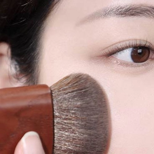 Artist Vegan Pocket Powder Brush, 1ea, 1pack - Image 3