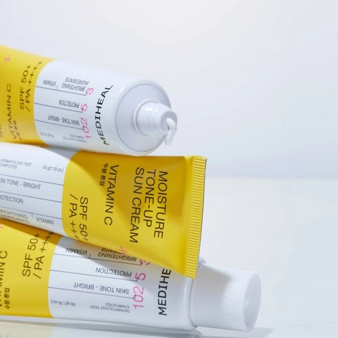 Moisture Tone-up Sun Cream Vitamin C, 50ml, 1pack - Image 4