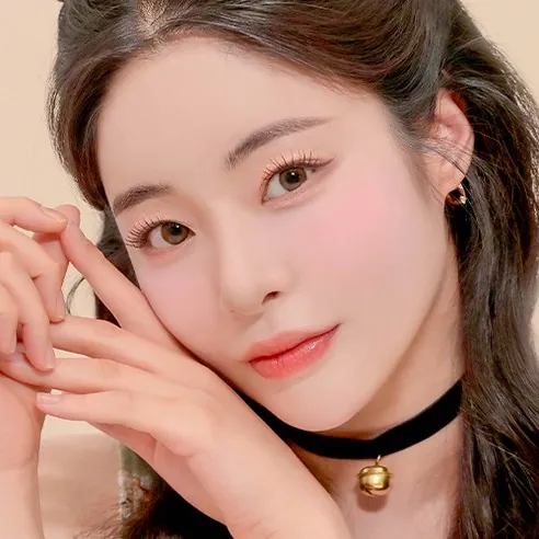 Cheek & Eye Multi-Use Palette, 763 Coral Chat, 1pack - Image 2