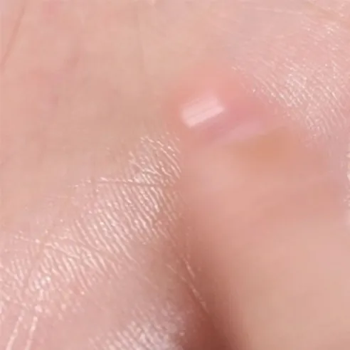 Dewy Voluming Highlighter, 3g, 02 Glassy Champagne, 1pack - Image 4