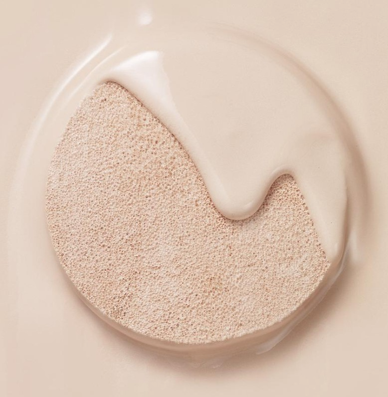 Stamp Skin Fit Cushion Glow, 11g, 21 Ivory, 1pack - Image 3