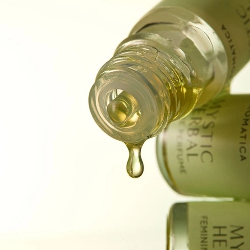 Pure and Soft Feminine Perfume [Mystic Herbal], 5ml, 1pack - Image 4