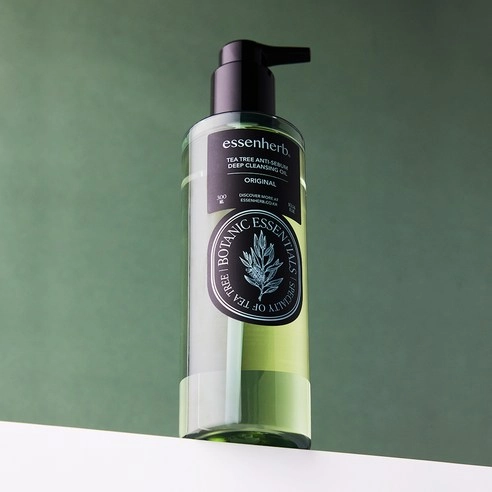 Tea Tree Anti-Sebum Deep Cleansing Oil - Image 3