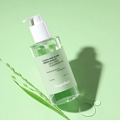 Clean & Glow Green Barley LHA Deep Cleansing Oil - Image 4