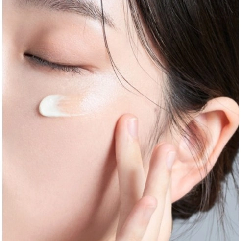 Super Moisture Essence Sun Cream [SPF50+/PA++++] - Image 7