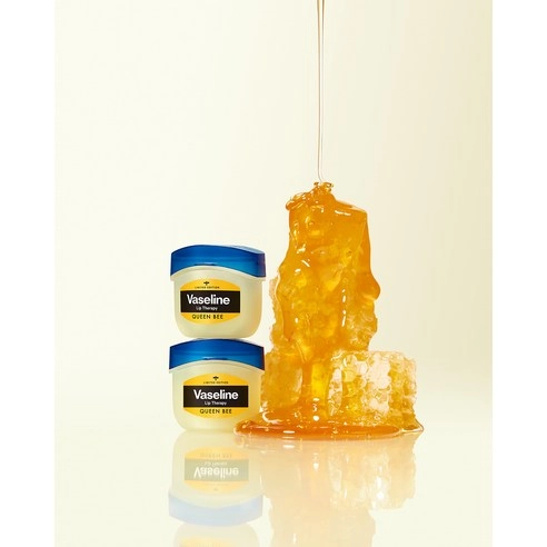 Lip Therapy Queen Bee, 7g, 1pack - Image 2