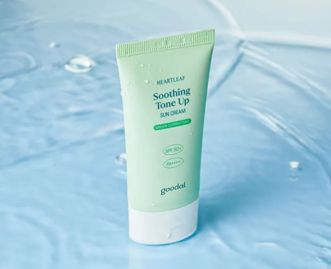 Heartleaf Soothing Tone-up Sun Cream (Green Correcting) [SPF50+/PA++++] - Image 2