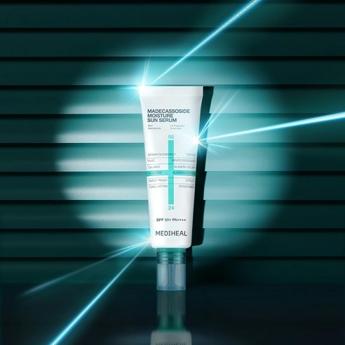Madecassoside Moisture Sun Serum [SPF50+/PA++++] - Image 3